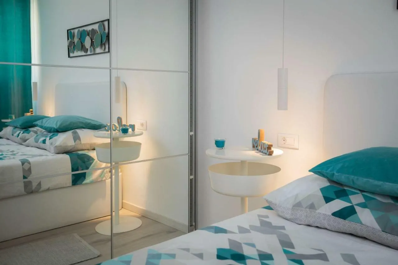 Enjoy Apartment Split