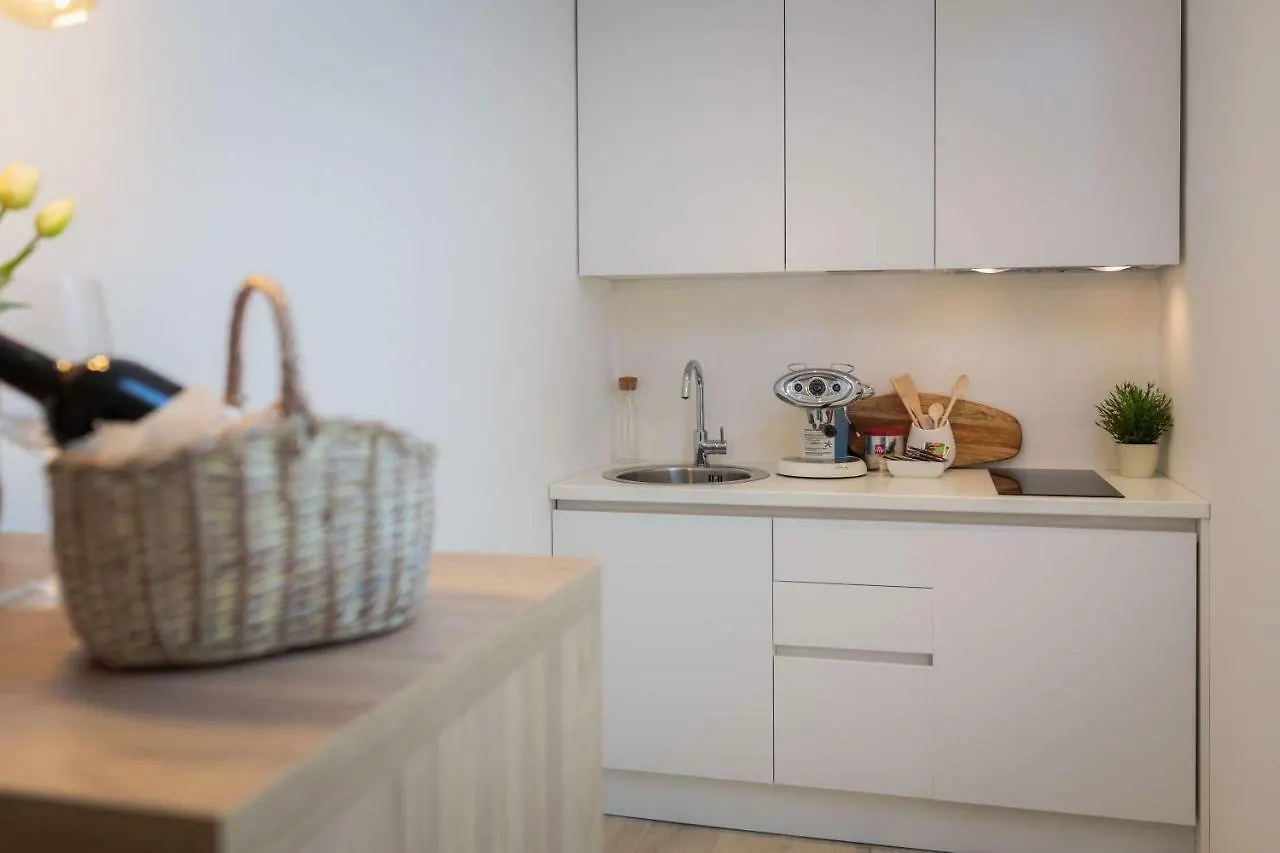 Enjoy Apartment Split
